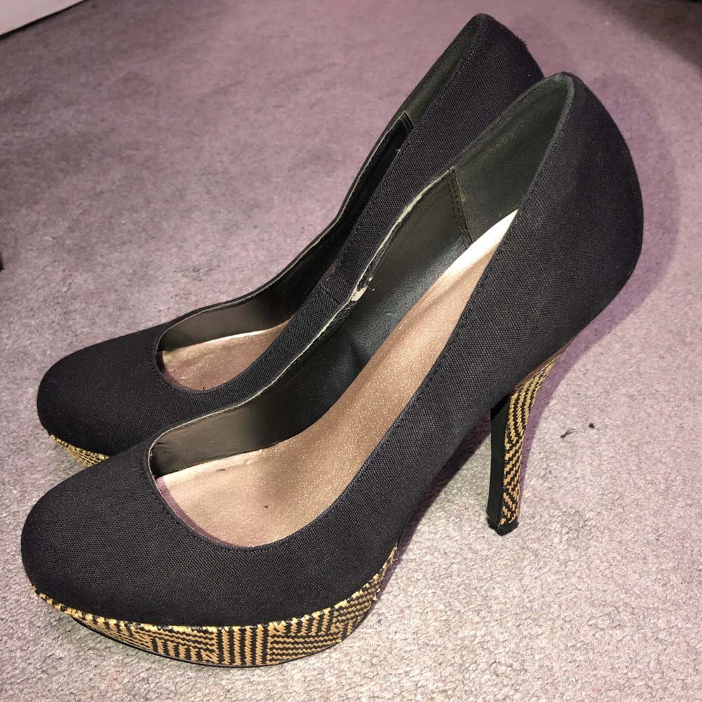 Black heels- Size 9